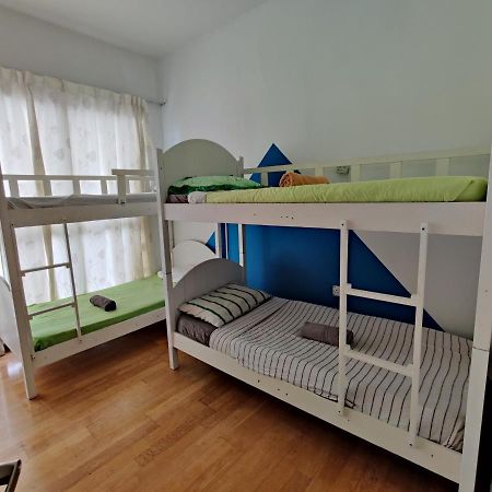 Starsbed Klcc Skyview Roof Pool Hostel Куала-Лумпур Экстерьер фото
